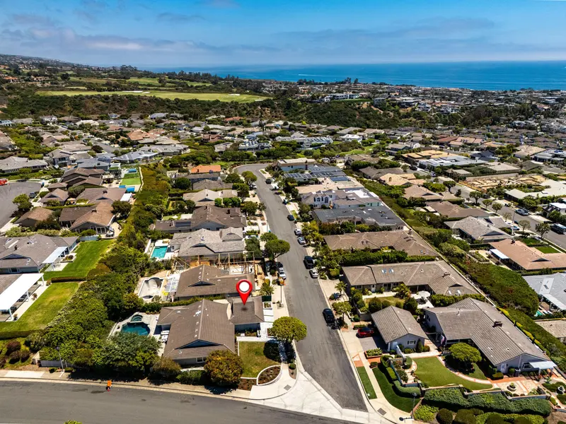 The Long View Down to the Harbor — Harbor View Hills South, Corona del Mar real estate photography