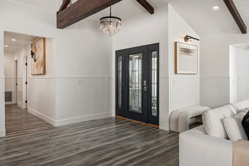 Entry foyer with vaulted beamed ceiling — Corona del Mar real estate photography