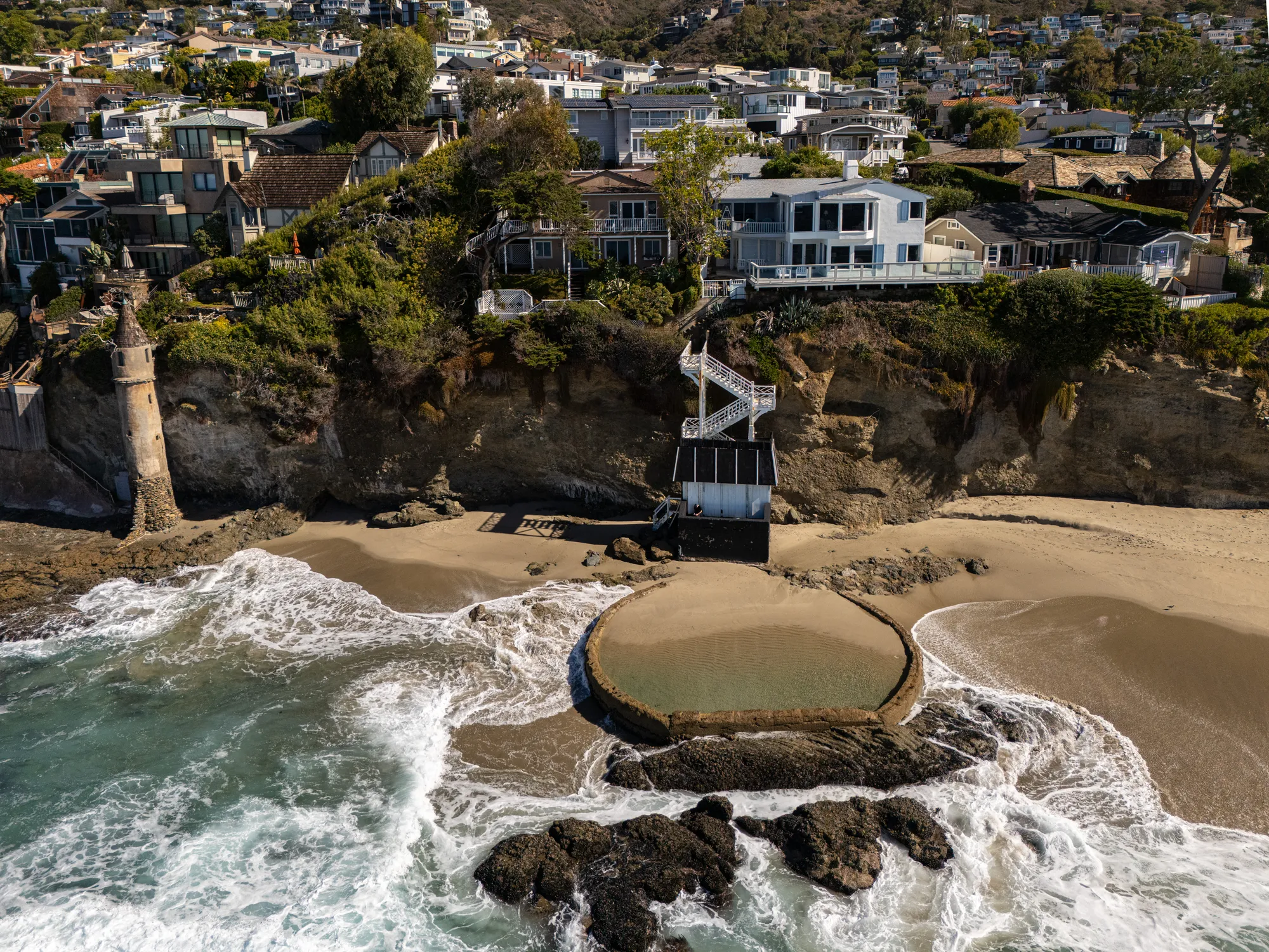 Victoria Beach | Oceanfront Cottage Above the Mermaid Pool — exterior, Victoria Beach, Laguna Beach real estate photography