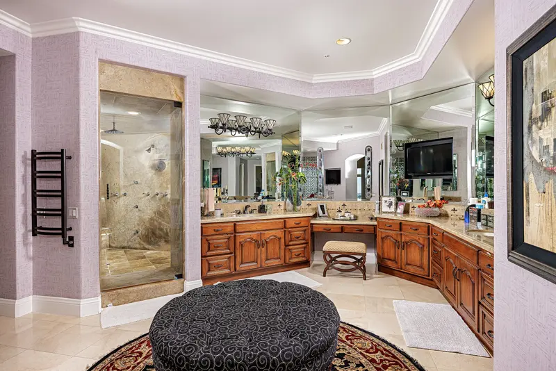 Primary bathroom with dual vanities — Laguna Niguel real estate photography