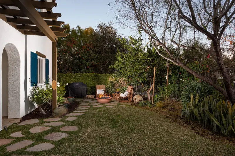 Side yard with firepit and lawn — San Clemente real estate photography