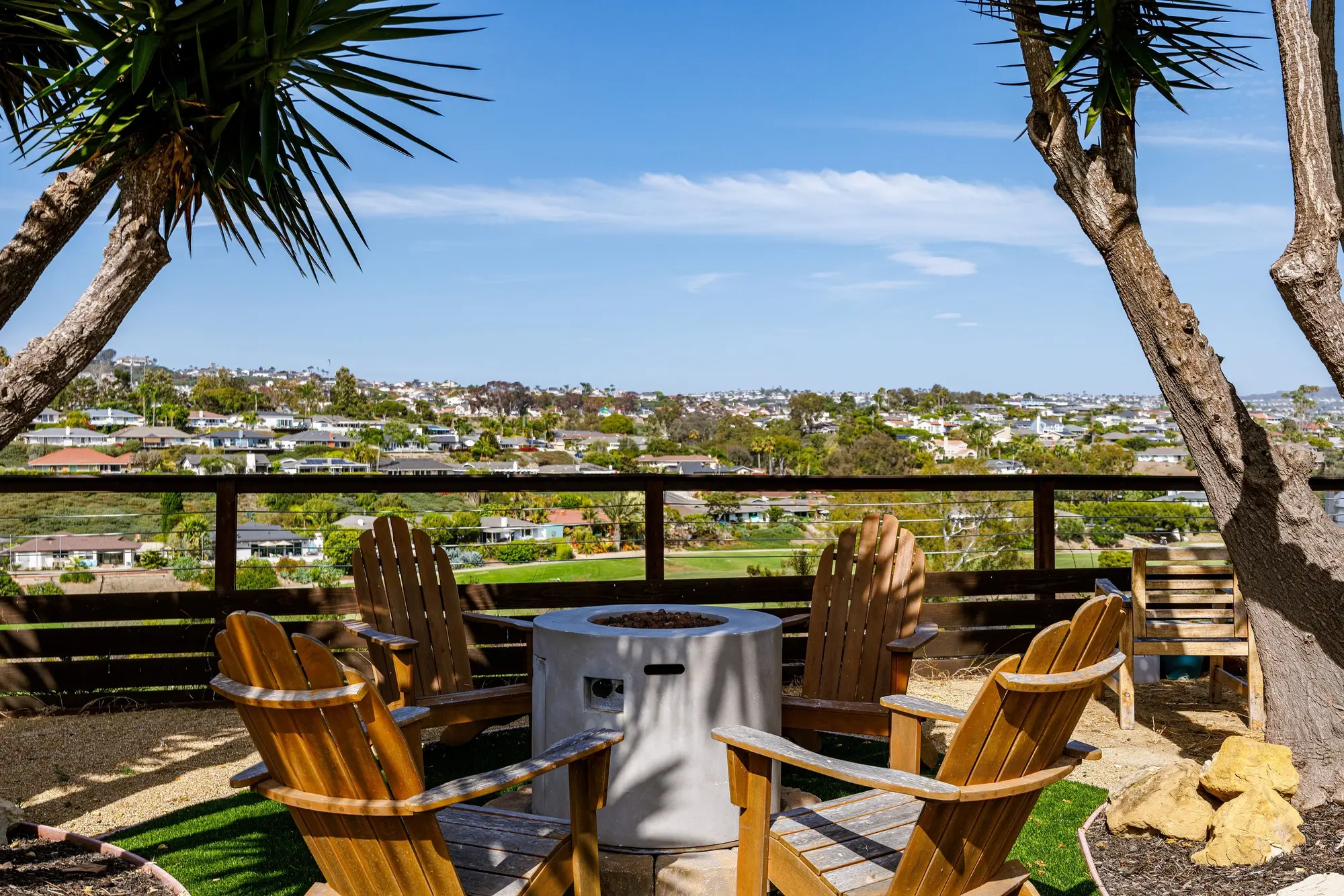 Eichler Above the Fairway — exterior, North San Clemente real estate photography